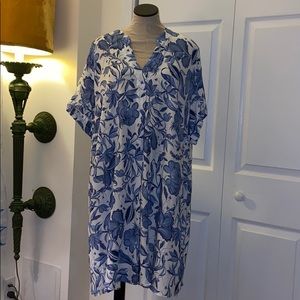 Short sleeve Oversized Shirt Dress, Size 18 NWT